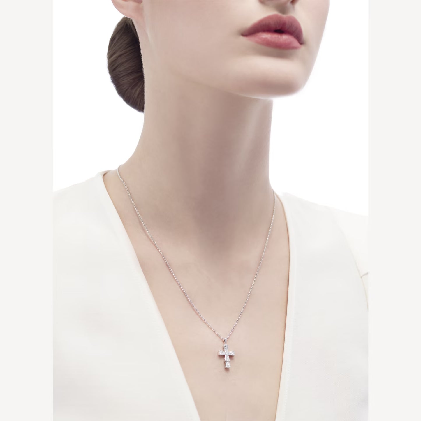 Bulgari Croce Pendant Necklace “White Gold / Diamonds”