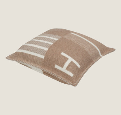 Hermes Avalon Vibration Pillow “Écru / Naturel”